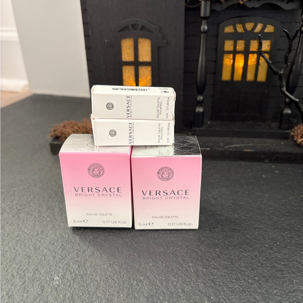 Versace Bright Crystal Perfume Set - Pink and White - Picture 2 of 4